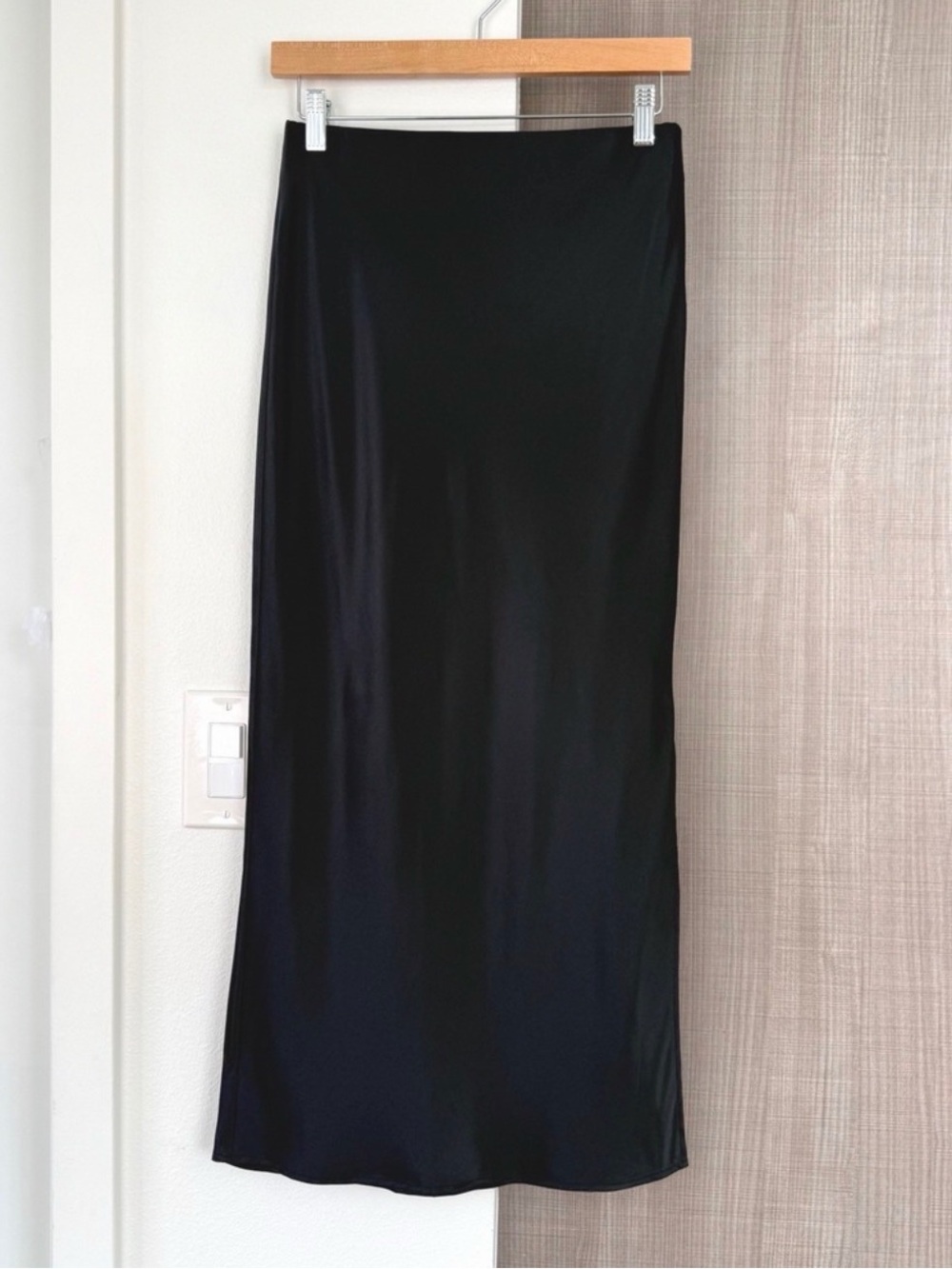 LILYSILK Black 100% Mulberry Silk Bias Cut Midi Skirt Side Slit Size 4 - Picture 12 of 15